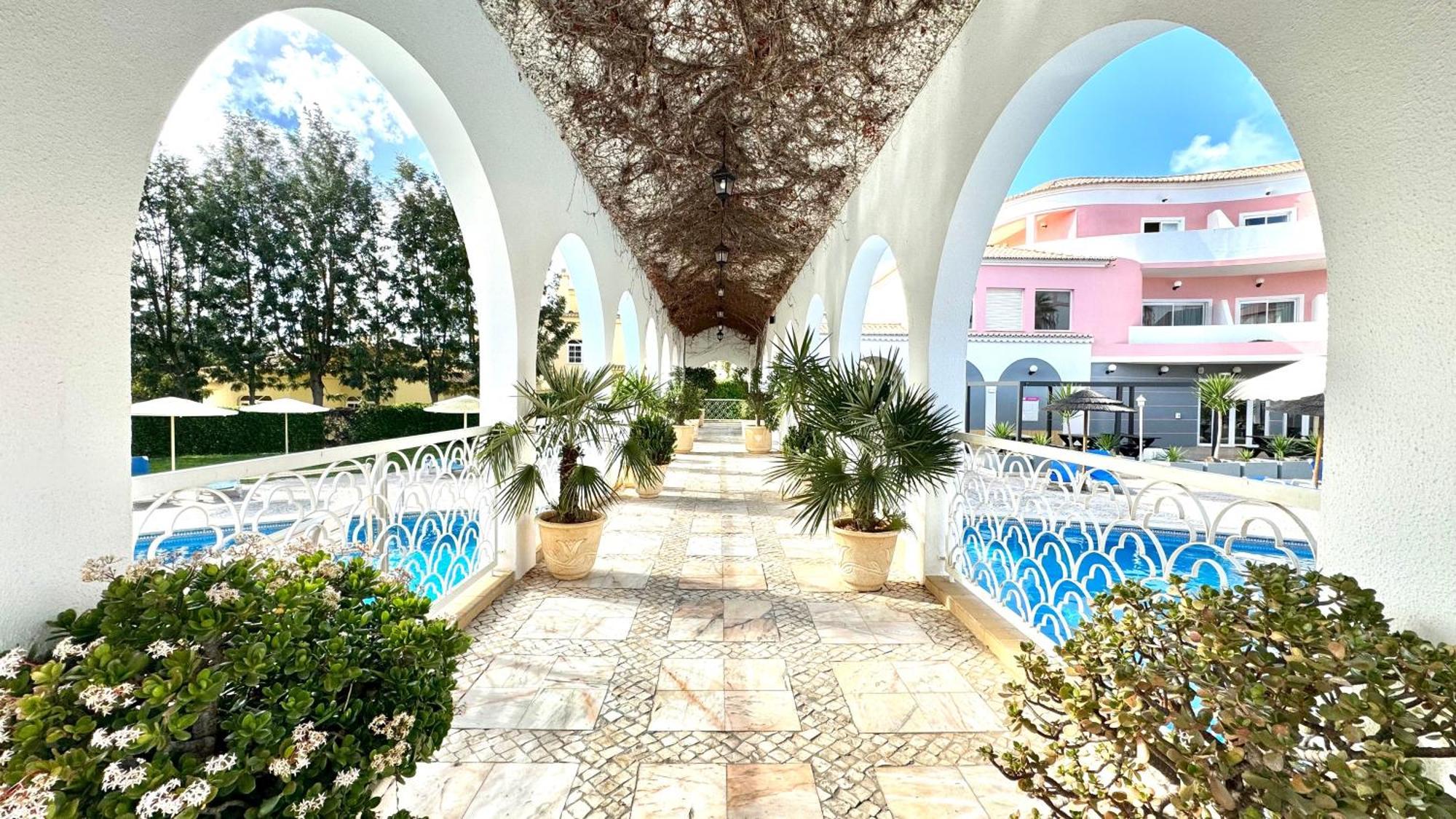 Praia Da Rocha, Vila Rosa, T1, Piscinas, Parqueamento E Internet By Ig Портиман Экстерьер фото